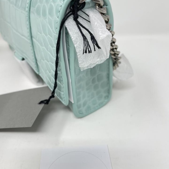 Brand new Balenciaga Wallet on Chain Croc Embossed Hourglass Shoulder Bag - Picture 4 of 7